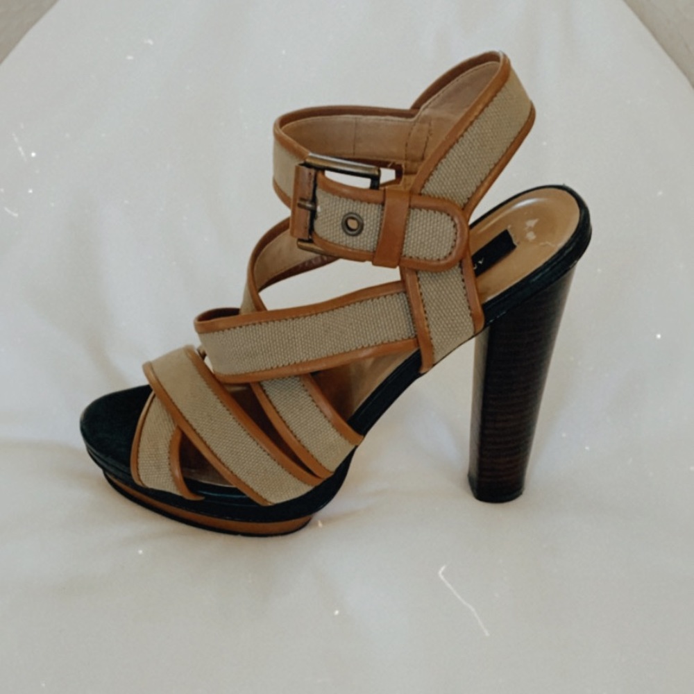 Ann Taylor Heels - Picture 3 of 5